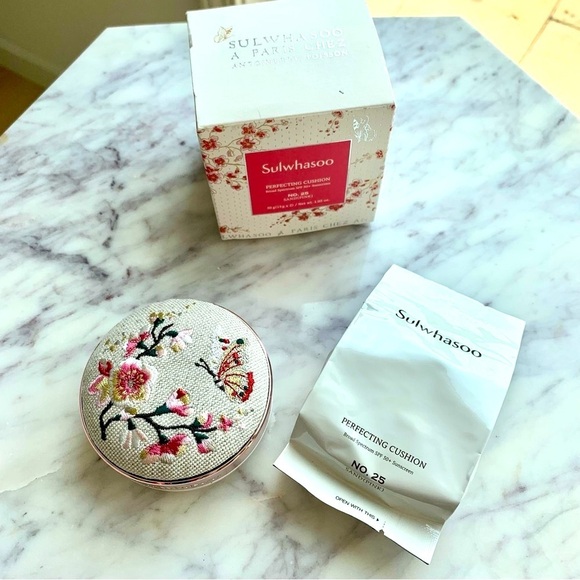 🌟 PRICE FIRM Sulwhasoo Embroidered Sakura Perfecting Cushion Refillable Compact - Picture 4 of 11